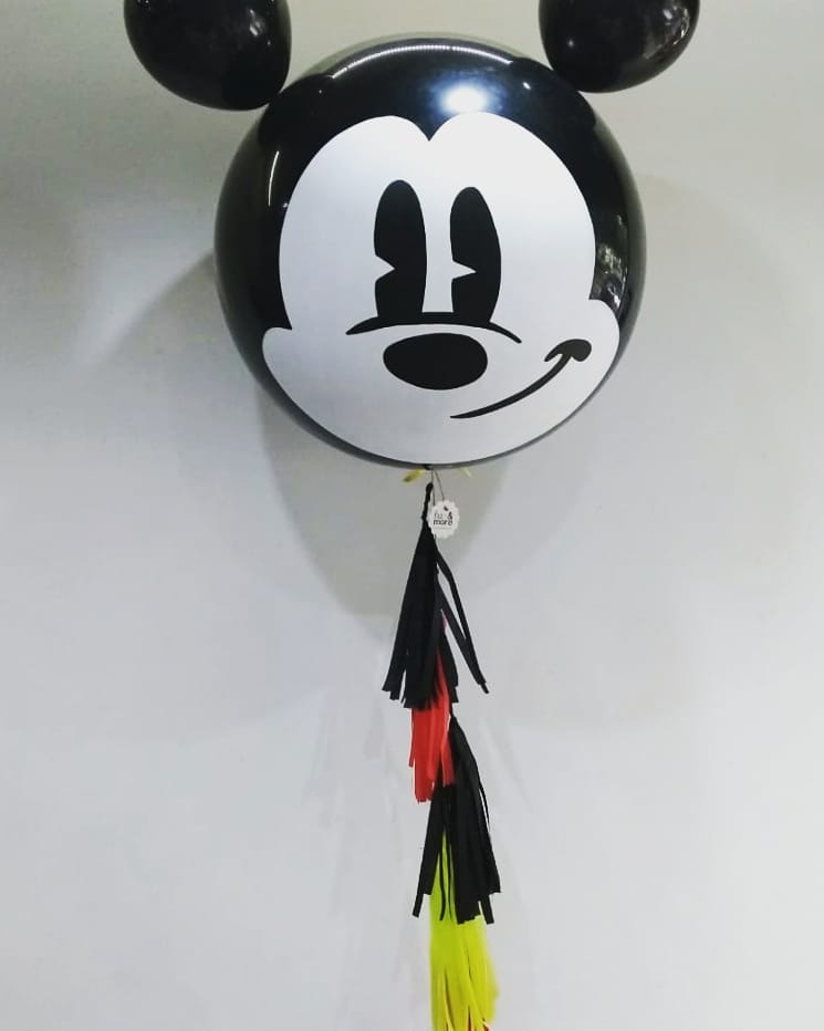 Globo Gigante de Mickey Retro Pintado a Mano