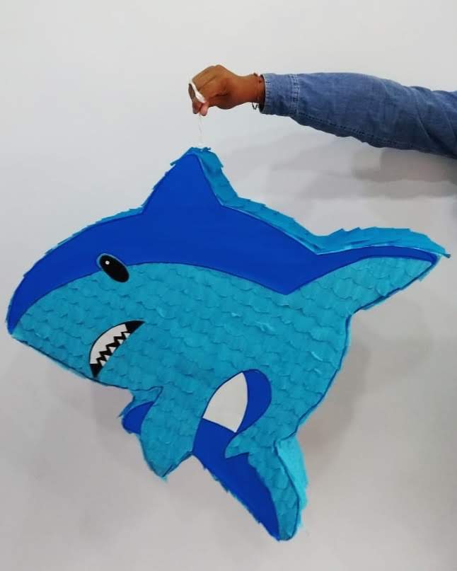 Piñata Sharky